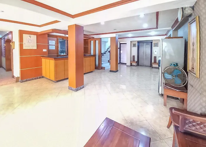OYO 90380 Andalus Hotel Syariah Surabaya