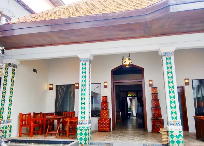 Hotel Keluarga Djagalan Raya Surabaya